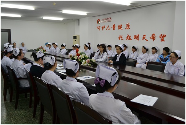 护理部进行静脉输液操作比武